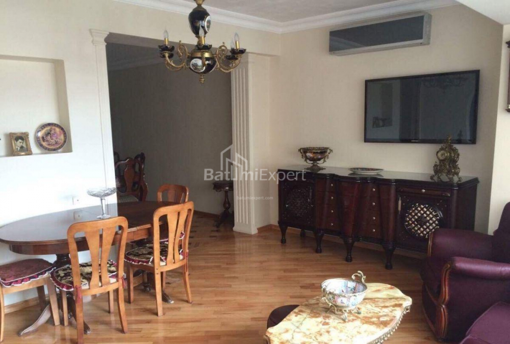 Пәтер 120 м² - Король Парнаваз, Batumi, Грузия
