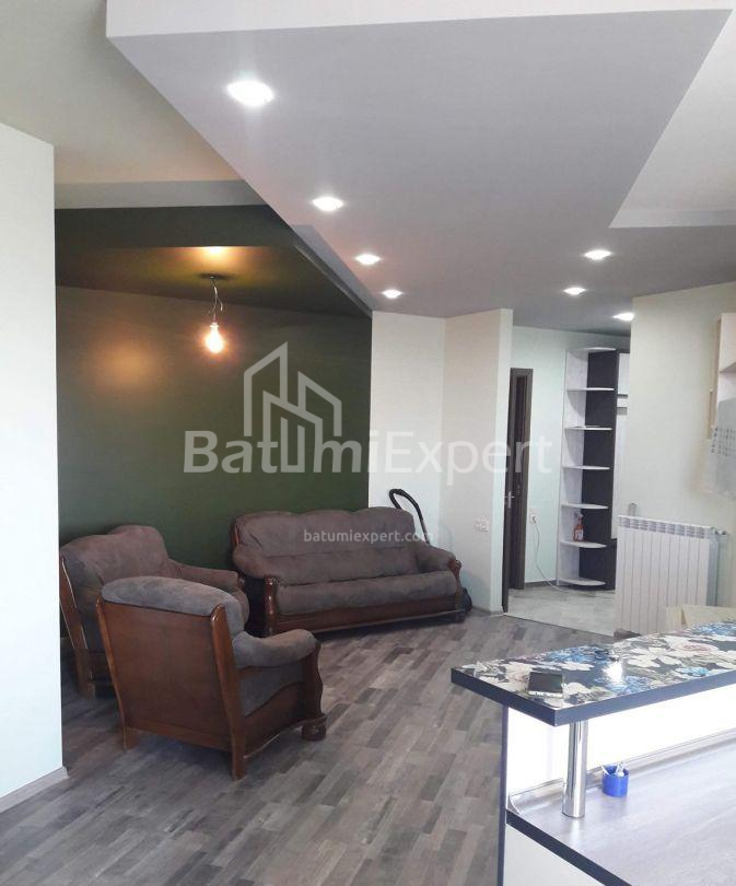 Пәтер 87 м² - Дэвид Агмашенебли, Batumi, Грузия