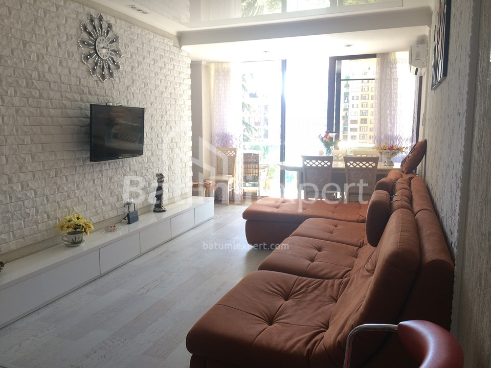 Пәтер 110 м² - Генерал Аслан Абашидзе, Batumi, Грузия