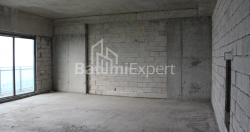 Пәтер 2-комн 75.9 m² - Лех және Мария Качинский, Batumi