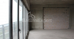Пәтер 2-комн 75.9 m² - Лех және Мария Качинский, Batumi