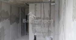 Тұрғызылып жатқан объект 35 м² - Лех және Мария Качинский, Batumi, Грузия