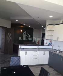 Пәтер 87 м² - Дэвид Агмашенебли, Batumi, Грузия