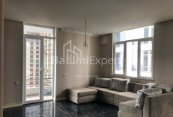 Пәтер 2-комн 81 m² - Юрьевская, Batumi