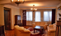Пәтер 6-комн 140 m² - Юрьевская, Batumi