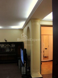 Пәтер 5-комн 140 m² - Король Парнаваз, Batumi