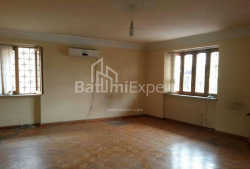 Пәтер 3-комн 92 m² - 26 мамыр, Batumi