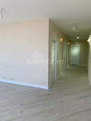 Пәтер 3-комн 106 m² - Иване Джавахишвили, Batumi