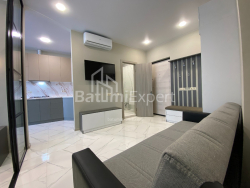 Пәтер 2-комн 48 m² - Батырлар аллеясы, Batumi