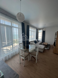 Пәтер 74.8 м² - Лех және Мария Качинский, Batumi, Грузия