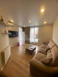 Пәтер 4-комн 100 m² - Эквтайм Такаишвили, Batumi