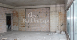 Пәтер 75.57 м² - Лех және Мария Качинский, Batumi, Грузия
