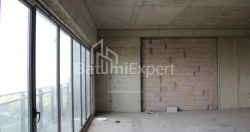 Пәтер 172.68 м² - Лех және Мария Качинский, Batumi, Грузия